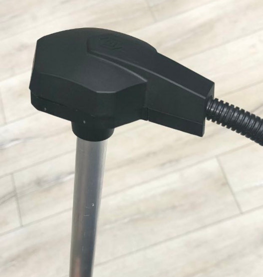 Archivo:Sensor alámbrico con tapa protectora.png